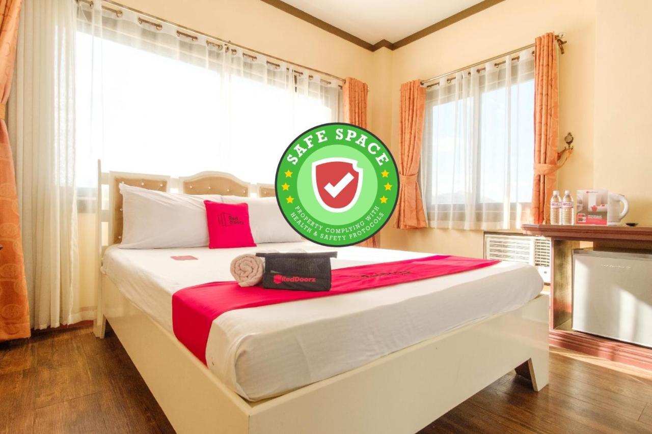 Reddoorz Plus @ Seaborne Hotel Subic Zambales מראה חיצוני תמונה