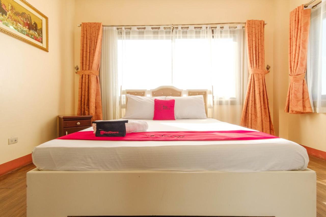 Reddoorz Plus @ Seaborne Hotel Subic Zambales מראה חיצוני תמונה