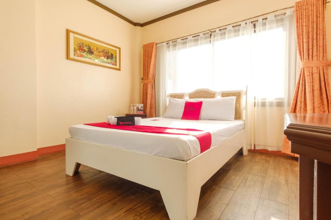 Reddoorz Plus @ Seaborne Hotel Subic Zambales מראה חיצוני תמונה